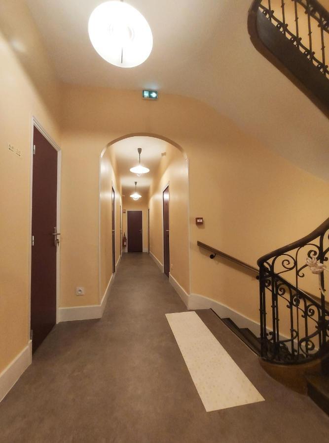 Hotel Le Dormeux Mehun-sur-Yevre Екстер'єр фото